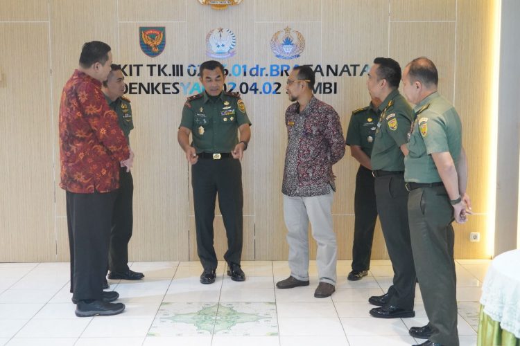 Demi Pelayanan Lebih Baik, Danrem Dukung Program Karumkit dr Bratanata. (Foto : ist)