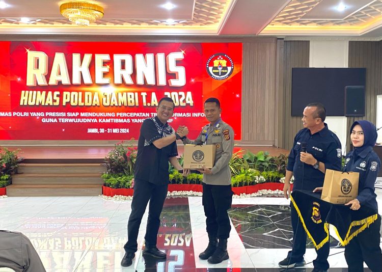 Kadis Kominfo Provinsi Jambi Sampaikan Peran Pemerintah Lakukan Klasterisasi Stabilitas yang Kondusif. (Foto : ist)