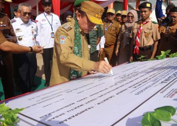 Gubernur Al Haris Tegaskan Panitia PPDB Harus Berintegritas dan Berkomitmen. (Foto : ist)