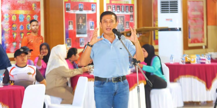 Irjen Pol Rusdi Hartono Buka Turnamen Bola Voli Polda Jambi. (Foto : ist)