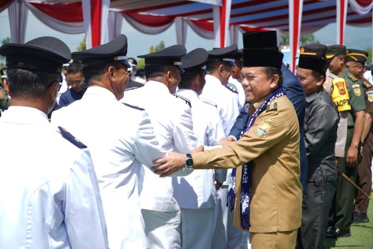 Gubernur Al Haris Hadiri Pengukuhan Perpanjangan Masa Jabatan Kades Se-Kabupaten Kerinci. (Foto : ist)