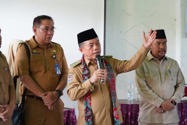 Gubernur Al Haris Ajak Siswa Gali Jati diri Cintai NKRI. (Foto : ist)