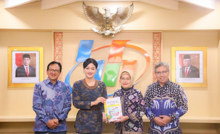 OJK - BPS Umumkan Hasil Survei Nasional Literasi dan Inklusi Keuangan Tahun 2024. (Foto : ist)