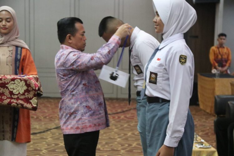 Gubernur Al Haris Motivasi 54 Calon Paskibraka Provinsi Jambi. (Foto : ist)