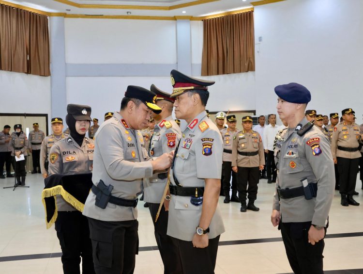 Brigjen Rakhmad Setyadi Resmi Jabat Wakapolda Kalteng dan Kombes Leo Surya Jabat Karo SDM. (Foto : ist)