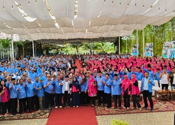 Al Haris Lantik 2 Ribu Lebih Tim Pemenangan Haris-Sani Kota Jambi. (Foto : ist)