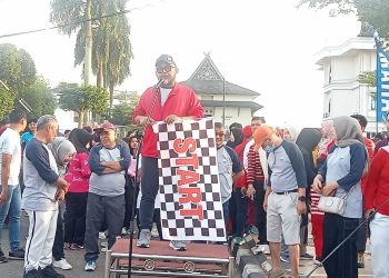 Lepas Jalan Santai HUT Kemerdekaan, Sekda Minta Seluruh Komponen Turut Membangun Bangsa. (Foto : ist)