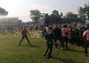 Wakapolda Jambi Saksikan Simulasi Pengamanan Pilkada 2024. (Foto : Rolan - sinarjambi.com)