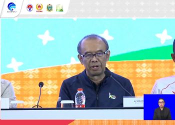 Ketua Umum Indonesia Anti-Doping Organization (IADO), Gatot S. Dewa Broto, (tengah) saat konferensi pers di Media Center PON XXI Aceh-Sumut 2024/Foto: Tangkapan Layar Kanal Youtube Ditjen IKP Kominfo