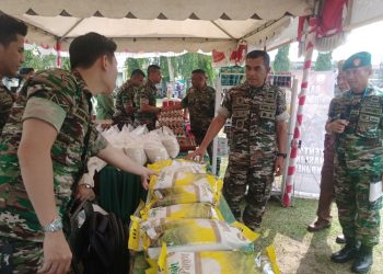 Danrem Gapu tinjau bazar. (Foto : Rolan - sinarjambi.com)