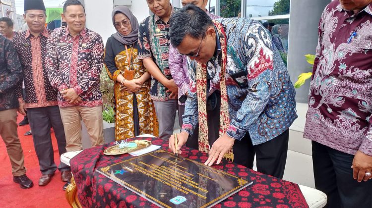 Gedung Layanan Perpustakaan Merangin Diresmikan. (Foto : ist)