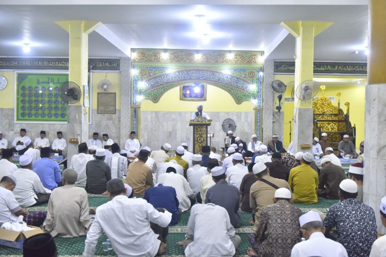 Peringati Maulid Nabi Muhammad, Pemkot Jambi Harap Jamaah Teladani Akhlak Rasulullah yang Uswatun Hasanah. (Foto : ist)