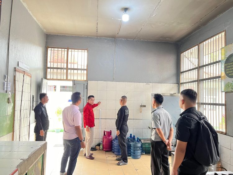 Kakanwil Kemenkumham Jambi Kunjungi Lapas Kelas IIB Muara Bulian. (Foto : ist)