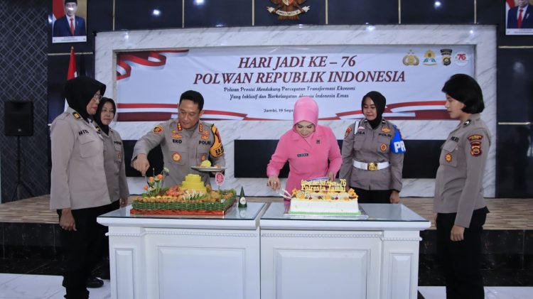 Polresta Jambi Gelar Syukuran Hari Jadi Ke-76 Polwan. (Foto : ist)