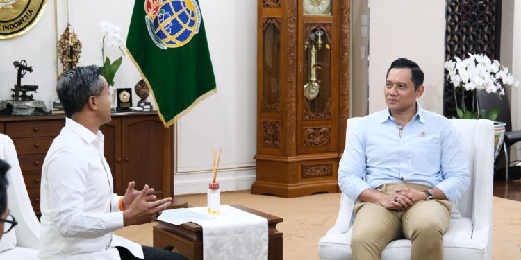 Bertemu Ketua Umum KADIN, Menteri AHY Bahas Peluang Sinergi Membangun Ekonomi Indonesia. (Foto : ist)