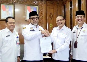 Capai Nilai Indeks Pembangunan Statistik dengan Predikat Baik, Pemprov Terima Penghargaan dari BPS Provinsi Jambi. (Foto : ist)