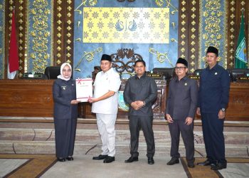 Targetkan PAD Kota Jambi 557 Miliar Lebih, Pemkot Sampaikan Ranperda APBD 2025. (Foto : ist)
