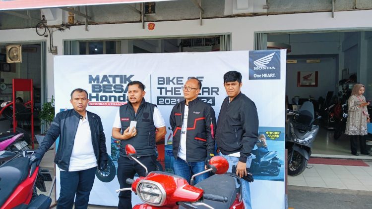 Paguyuban Honda Merangin Touring Bersama Para Raider Ke Jangkat. (Foto : Yazdi - sinarjambi.com)