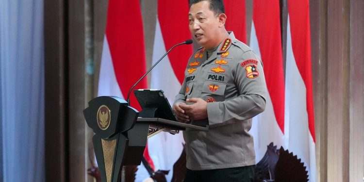 Kapolri Isi Materi Pemberantasan Korupsi di Retreat Kabinet Merah Putih. (Foto : ist)