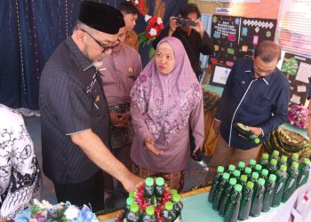 Pjs Gubernur Sudirman Apresiasi Peran SMK PGRI 2 Ciptakan Lulusan Terbaik. (Foto : ist)