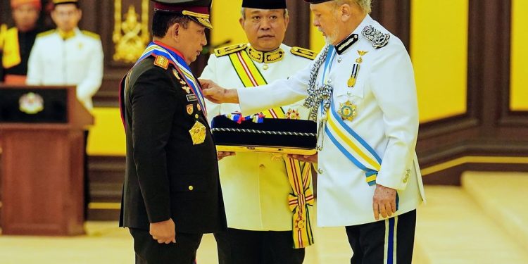 Kapolri Dapat Gelar Panglima Gagah Pasukan Polis Dari Kerajaan Malaysia. (Foto : ist)