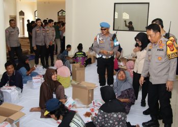 Kapolresta Jambi Pantau Pelipatan Surat Suara Pilkada 2024. (Foto : ist)