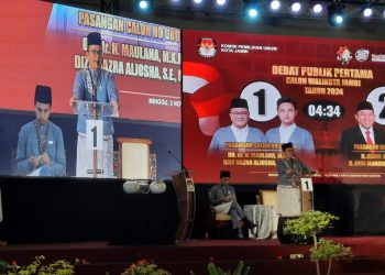 Maulana Tampil Percaya Diri Menguasai Materi di Debat Perdana. (Foto : ist)