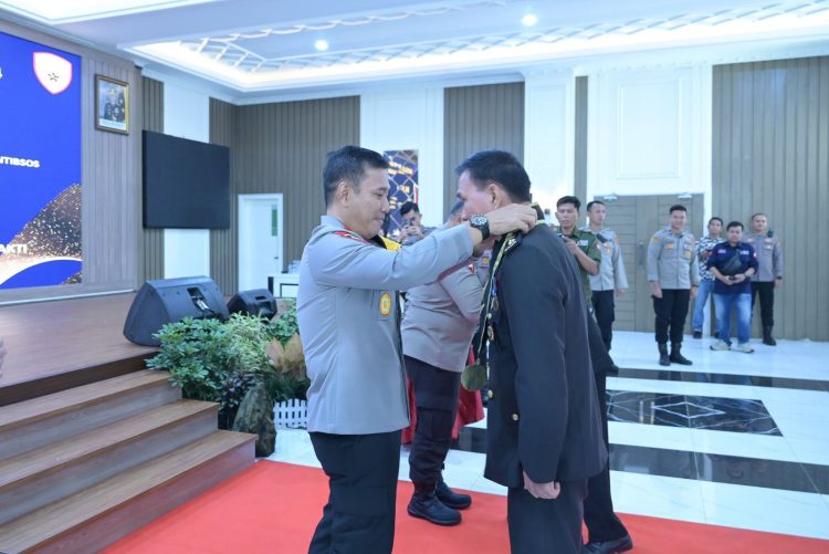 Polda Jambi Gelar Wisuda Purna Bhakti. (Foto : ist)