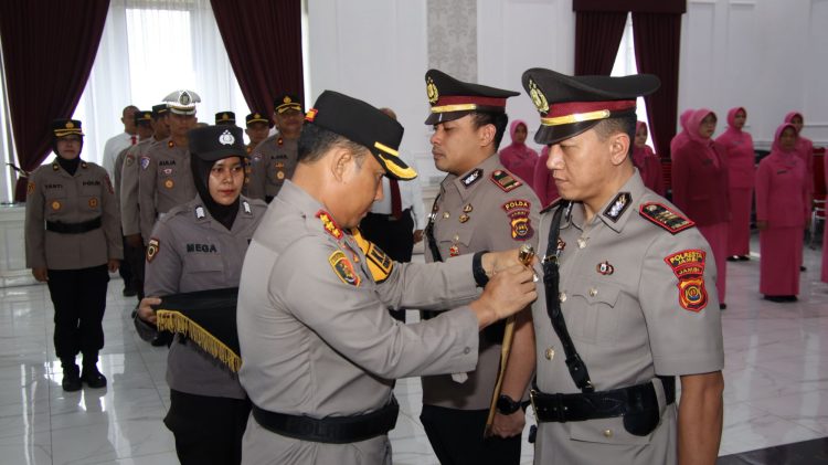 Kapolresta Jambi Pimpin Sertijab Kapolsek Kota Baru. (Foto : ist)