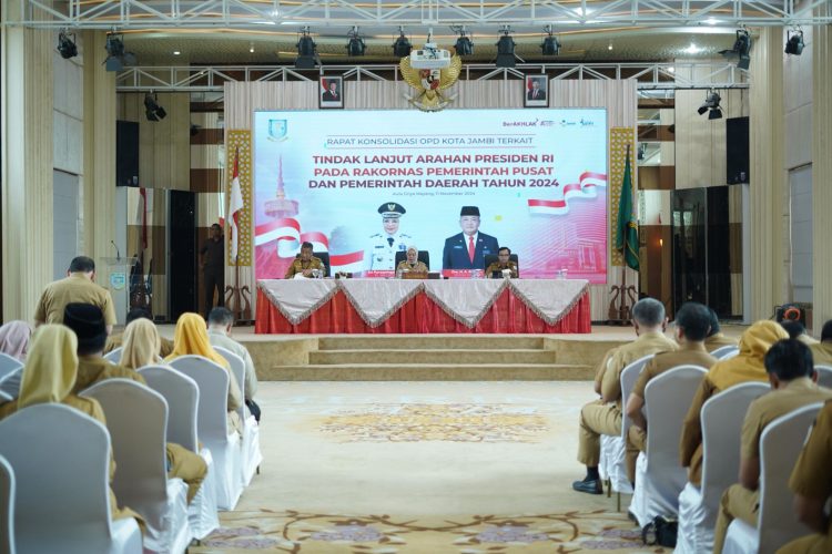 Tindaklanjuti Arahan Presiden Pada Rakornas Pemerintah Pusat dan Daerah, Pj Wali Kota Kumpulkan Jajaran Pemkot Jambi. (Foto : ist)