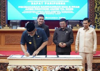 Pjs Gubernur Sudirman Apresiasi Kerja Keras Dewan Tetapkan Badan Anggaran 2025. (Foto : ist)