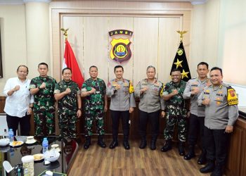 Kapolda Jambi Sambut Hangat Silaturahmi Danrem Gapu. (Foto : ist)