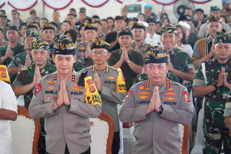 Kapolri - Panglima TNI Ikuti Doa Bersama Lintas Agama Sukseskan Pilkada 2024. (Foto : ist)