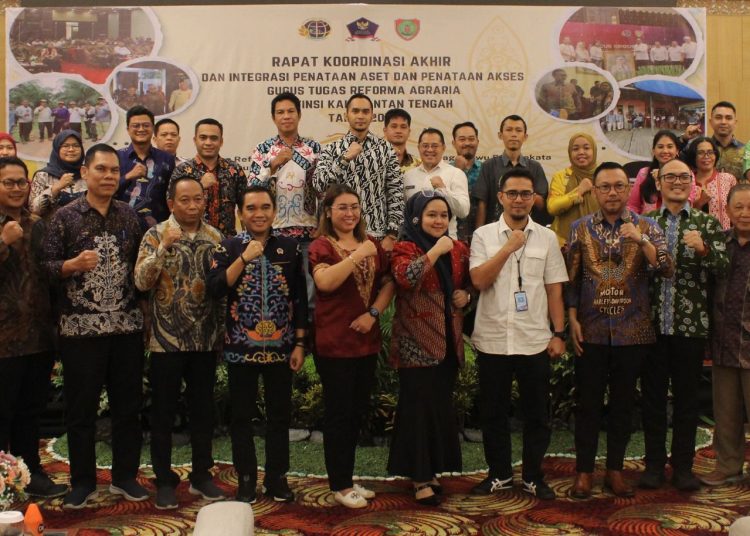 Kepala BPN Kota Palangka Raya, Indra Gunawan hadir dalam Rapat Koordinasi Akhir Integrasi Penataan Aset dan Akses Gugus Tugas Reforma Agraria (GTRA) oleh Pemerintah Provinsi (Pemprov) Kalimantan Tengah di Aquarius Boutique Hotel, Palangka Raya. (Foto : ist)