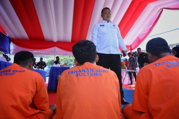 BNN Tangkap ABK yang Coba Kabur Bawa Sabu di Pantai Barat Sulteng. (Foto : ist)