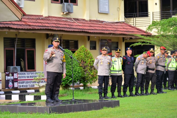 Wakapolda Jambi Pimpin Apel Kesiapan Pengamanan di Polres Bungo. (Foto : ist)