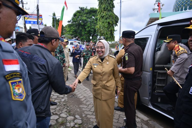 Pastikan Pemungutan Suara Berjalan Kondusif, Pj Wali Kota Jambi Turun Lapangan Tinjau TPS. (Foto : ist)