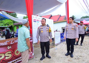 Karo Ops Polda Jambi Pantau Pencoblosan di TPS. (Foto : ist)