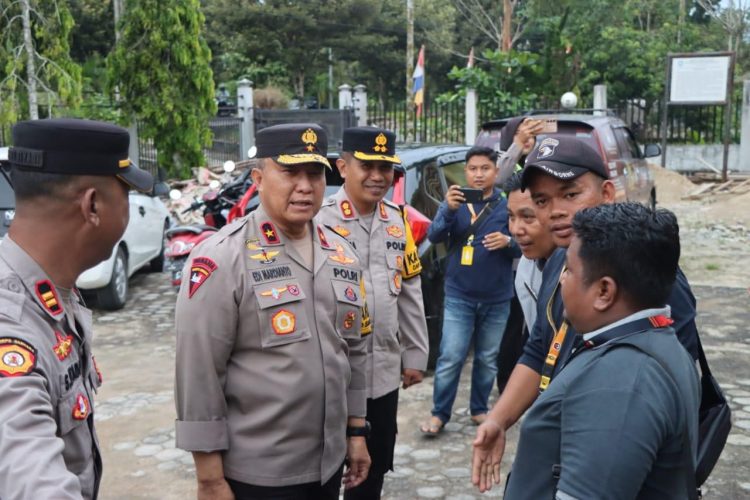 Wakapolda Jambi Cek Penyimpanan Kotak Suara di Bungo. (Foto : ist)