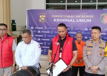 Kombes Pol Andri Ananta Yudhistira saat merilis kasus perusakan TPS di kota Sungai Penuh. (Foto : ist)