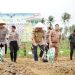 Gubernur Al Haris, Kapolda, Danrem dan Forkopimda Tanam Bibit Jagung Dukung Swasembada Pangan. (Foto : ist)