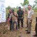 Kepala BPN Kota Palangka Raya Indra Gunawan bersama jajajar Pemerinah Provinsi Kalimantan Tengah dan stakestakeholder terkait hadir dalam peluncuran serentak Gerakan Masyarakat Pemasangan Tanda Batas Tanah (Gemapatas) Tahun 2025 di Kelurahan Bukit Tunggal, Senin 20 Januari 2025. (Foto : BPN Palangka Raya)