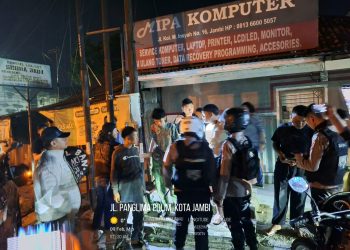 Kapolresta Jambi Bersama Tim Serigala Kota Lakukan Patroli Kamtibmas. (Foto : ist)