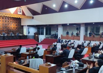 Dewan Gelar Paripurna Pengesahan Bupati Merangin Terpilih. (Foto : ist)