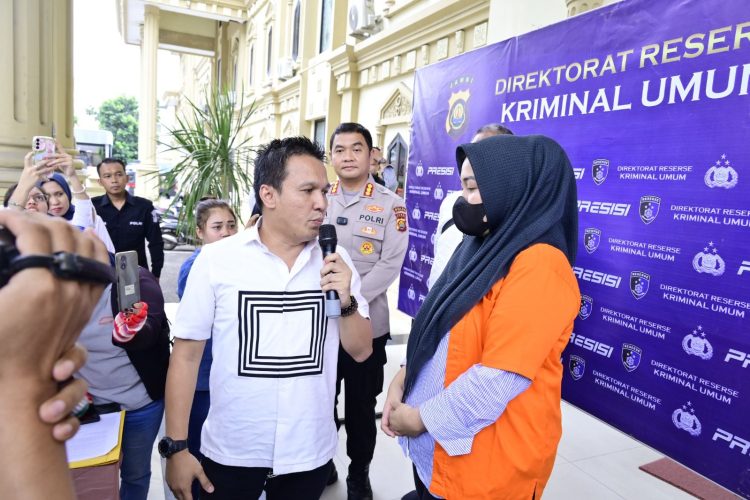 Ditreskrimum Polda Jambi Amankan Wanita Lakukan Tipu Modus Shopee Paylater. (Foto : ist)