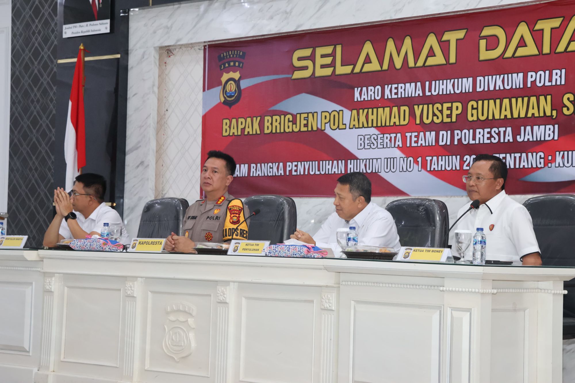 Kapolresta Jambi Terima Kunker Tim Penyuluhan Hukum Divkum Polri. (Foto : ist)