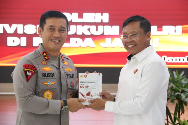 Kapolda Jambi Buka Penyuluhan Hukum Divkum Polri. (Foto : ist)