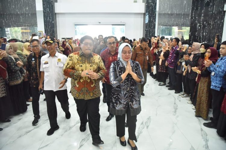 Akhiri Masa Tugas, Keluarga Besar Pemkot Jambi Sampaikan Terima Kasih Atas Dedikasi Sri Purwaningsih. (Foto : ist)