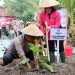 Dukung Ketahanan Pangan dan MBG, Polda Kalteng Bersama Bhayangkari Tebar Benih Ikan dan Tanam 1000 Bibit Tanaman. (Foto : ist)