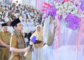 Buka Wisuda Tahfizh, Wawako Diza Tegaskan Komitmen Pemkot Jambi Cetak Generasi Qur'ani. (Foto : ist)